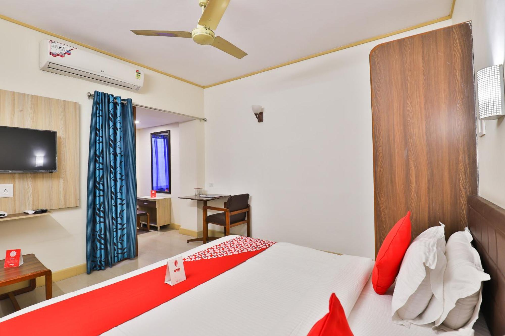 Hotel O Utsav Vadodara Exterior photo
